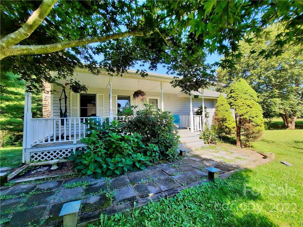 11 Hope Lane - Photo 1