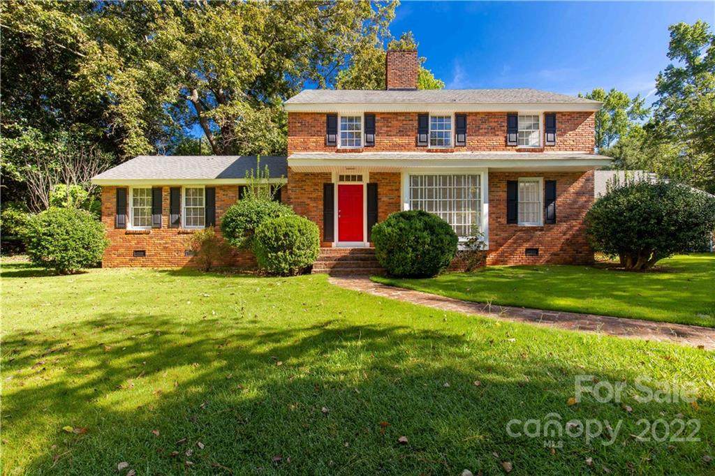 1010 Forest Drive - Photo 1