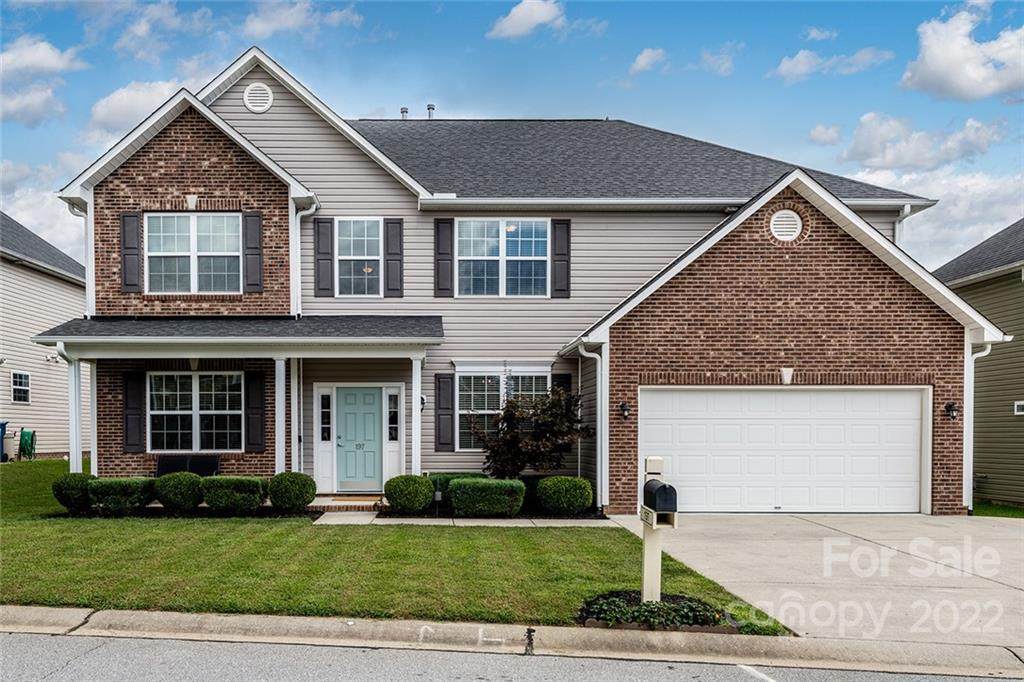 197 Roanoke Road - Photo 1