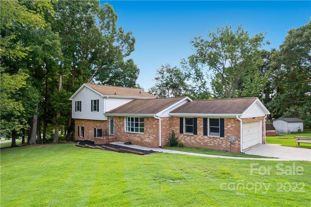 2007 Candlewood Drive - Photo 1