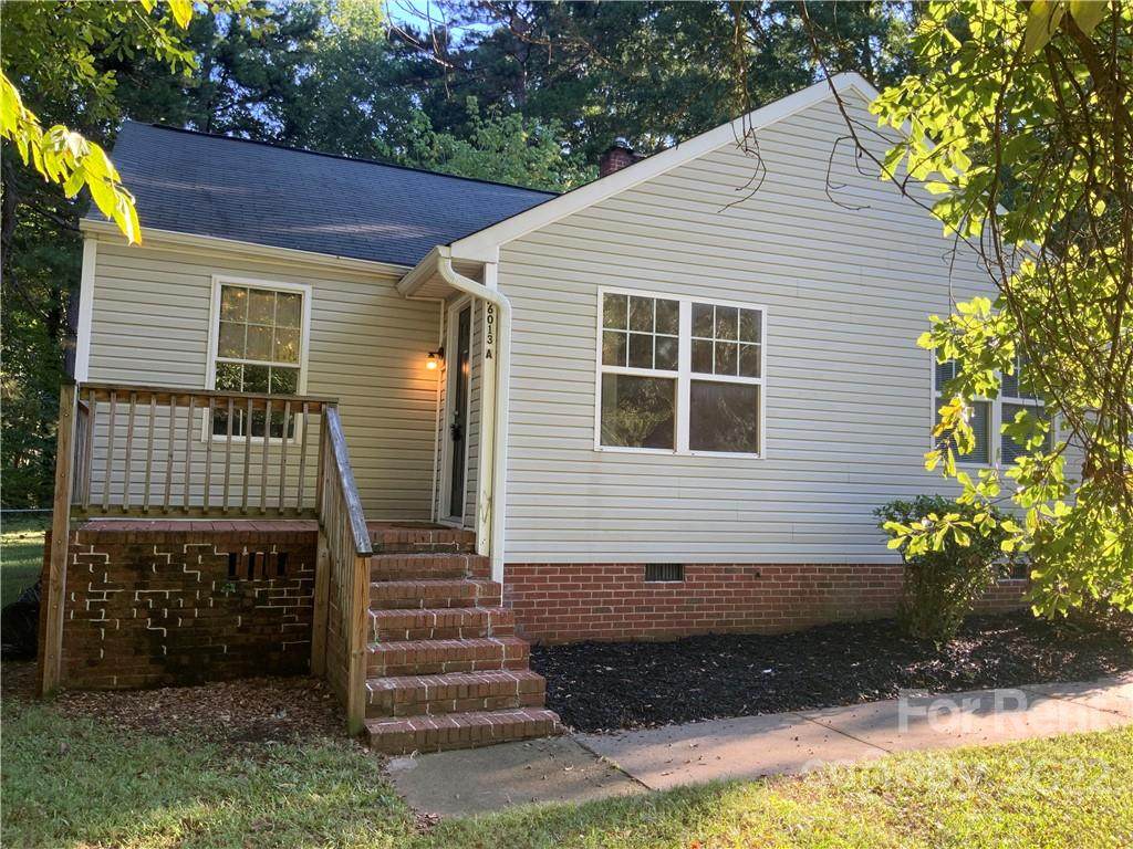 6013 Carver Boulevard - Photo 1