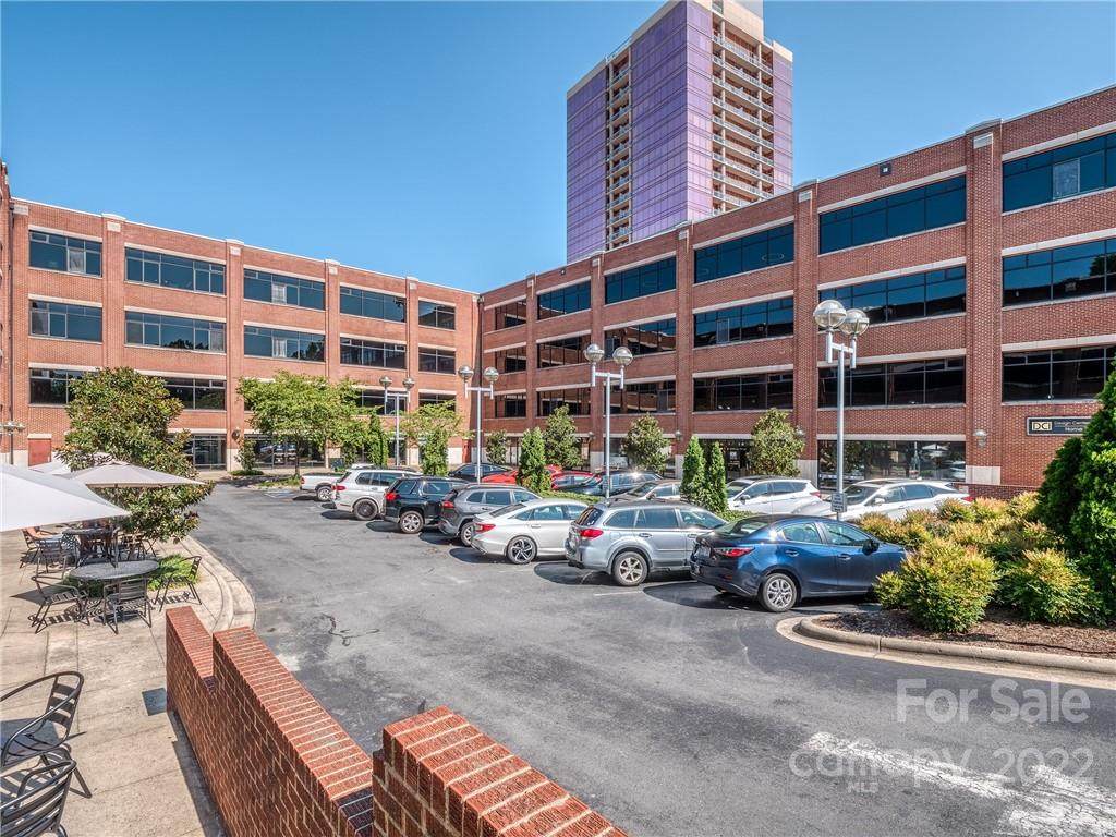 310 Arlington Avenue - Photo 1
