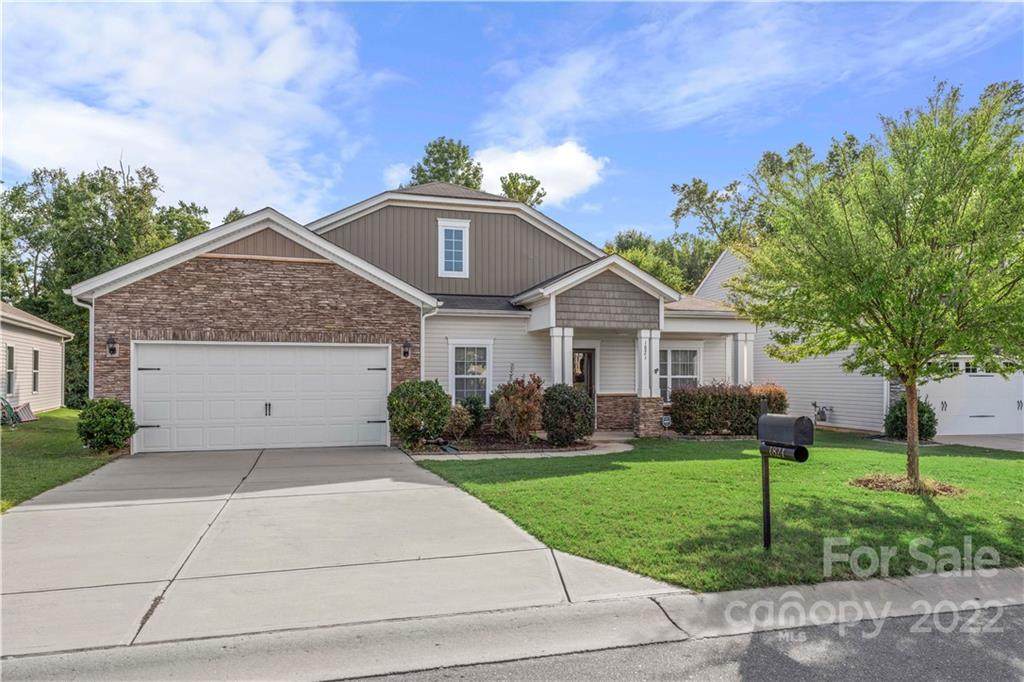 1821 Yellow Daisy Drive - Photo 1