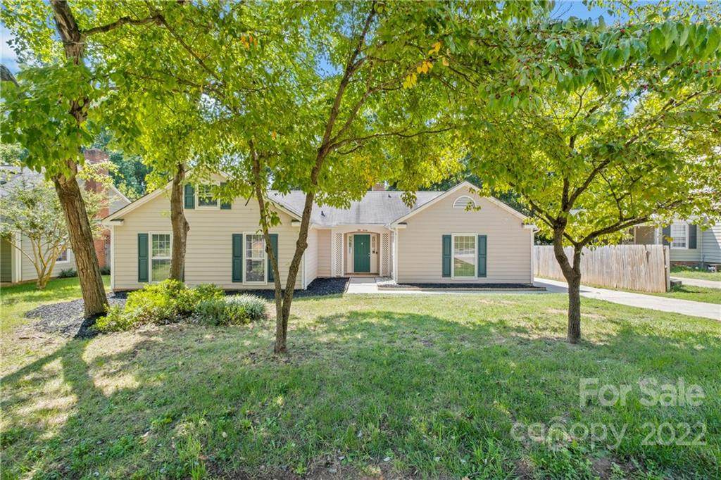 5020 Rivergreen Lane - Photo 1