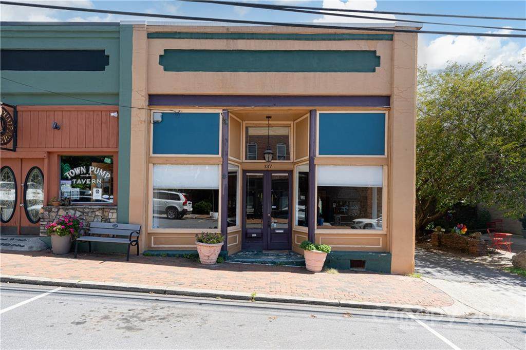 137 Cherry Street - Photo 1