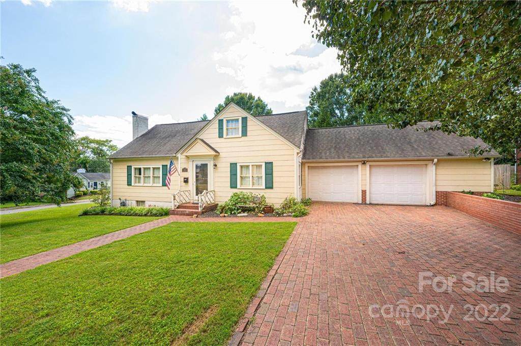 418 Mountain View Street - Photo 1