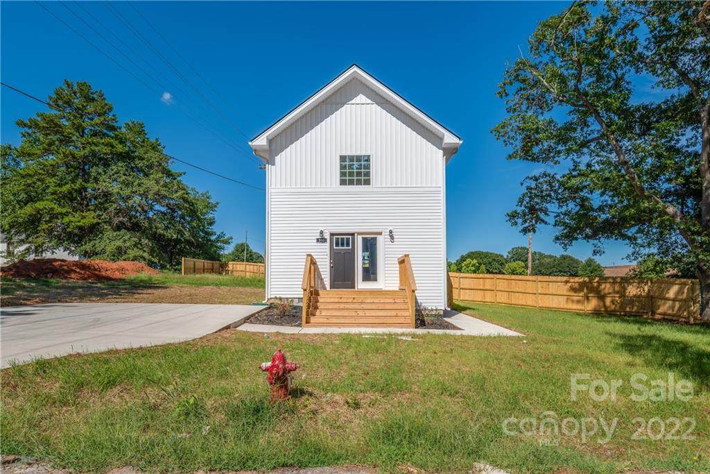 305 Wingate Court - Photo 1