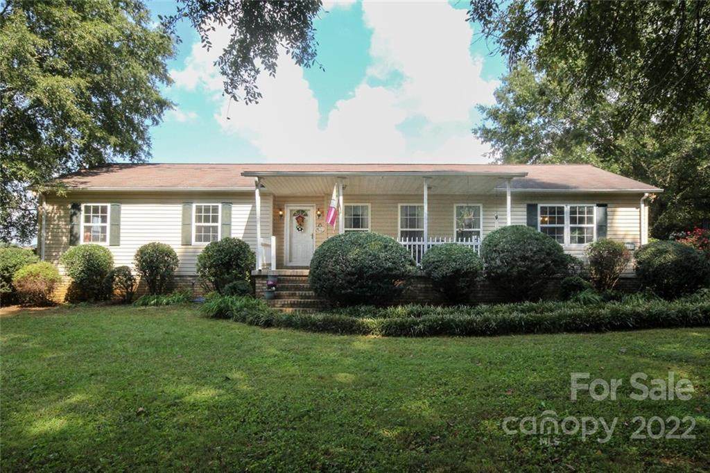 210 Augusta Drive - Photo 1