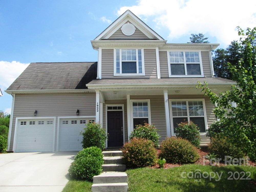 1922 Sugarbush Drive - Photo 1
