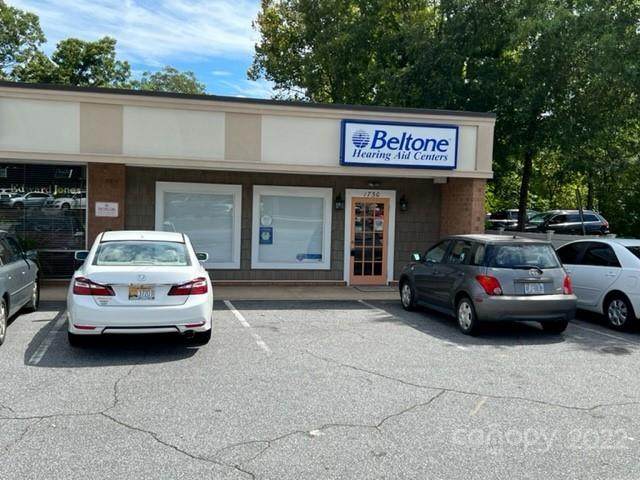1730 Center Street - Photo 1