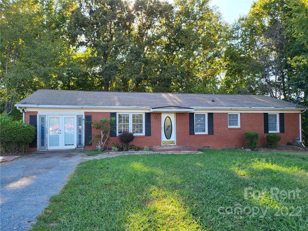 3712 Providence Road - Photo 1