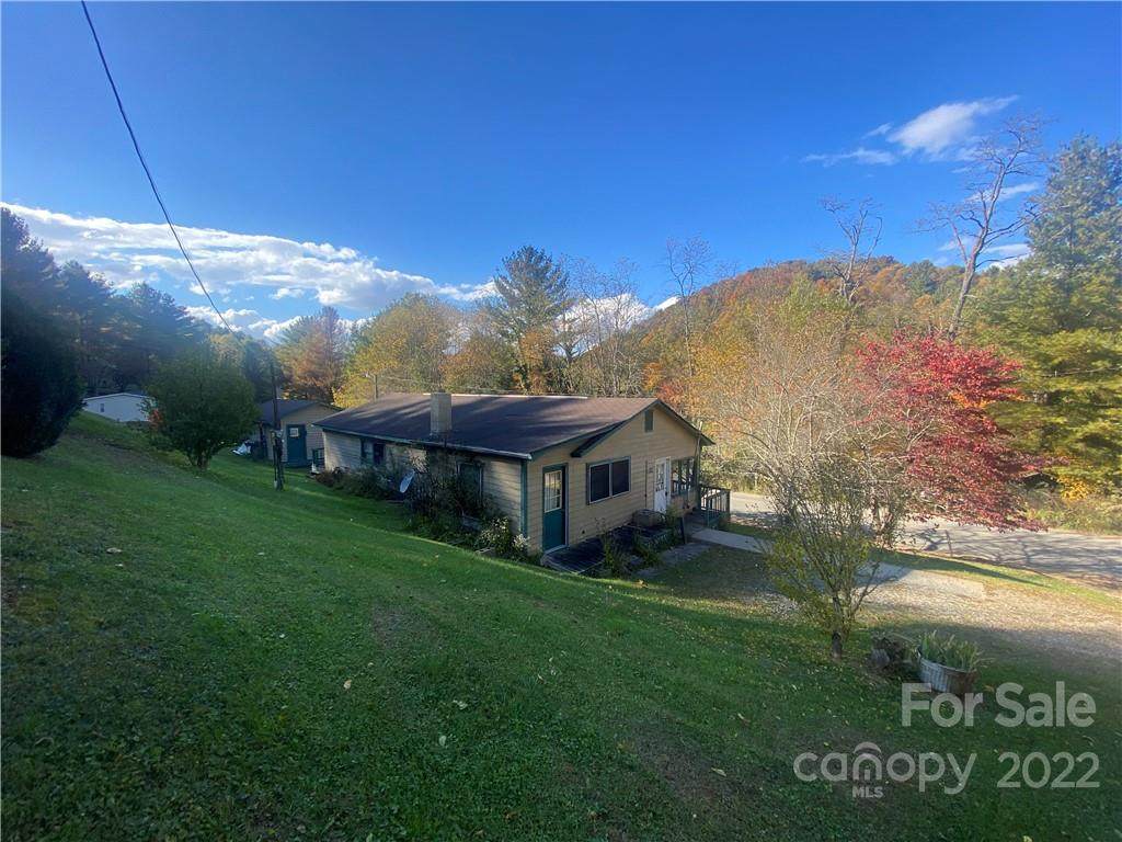 106 Phillips Street - Photo 1