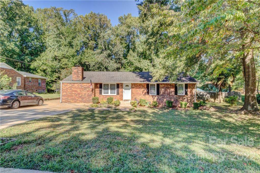 804 Lee Street - Photo 1