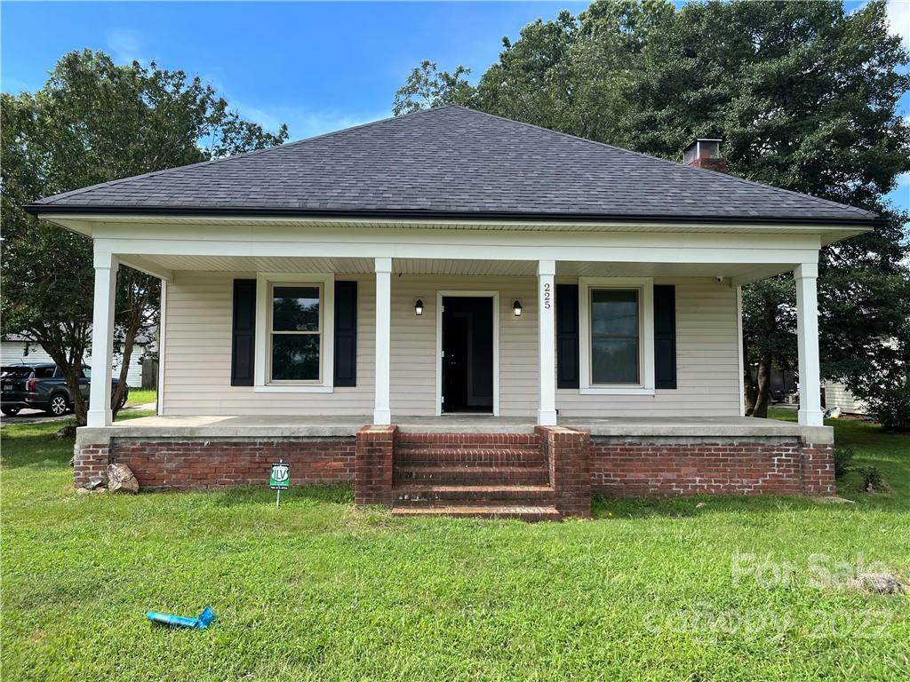 225 Bell Street - Photo 1