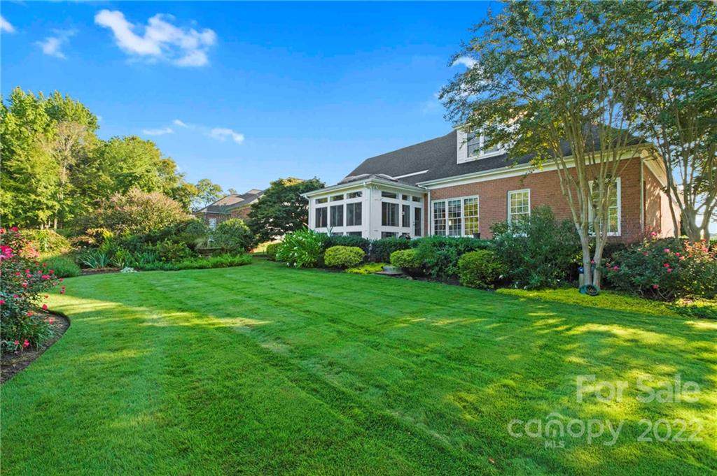 8812 Devonshire Drive - Photo 1