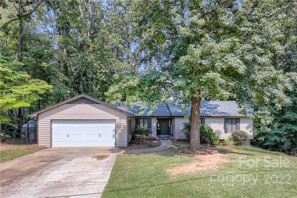 8009 Golf Course Drive - Photo 1