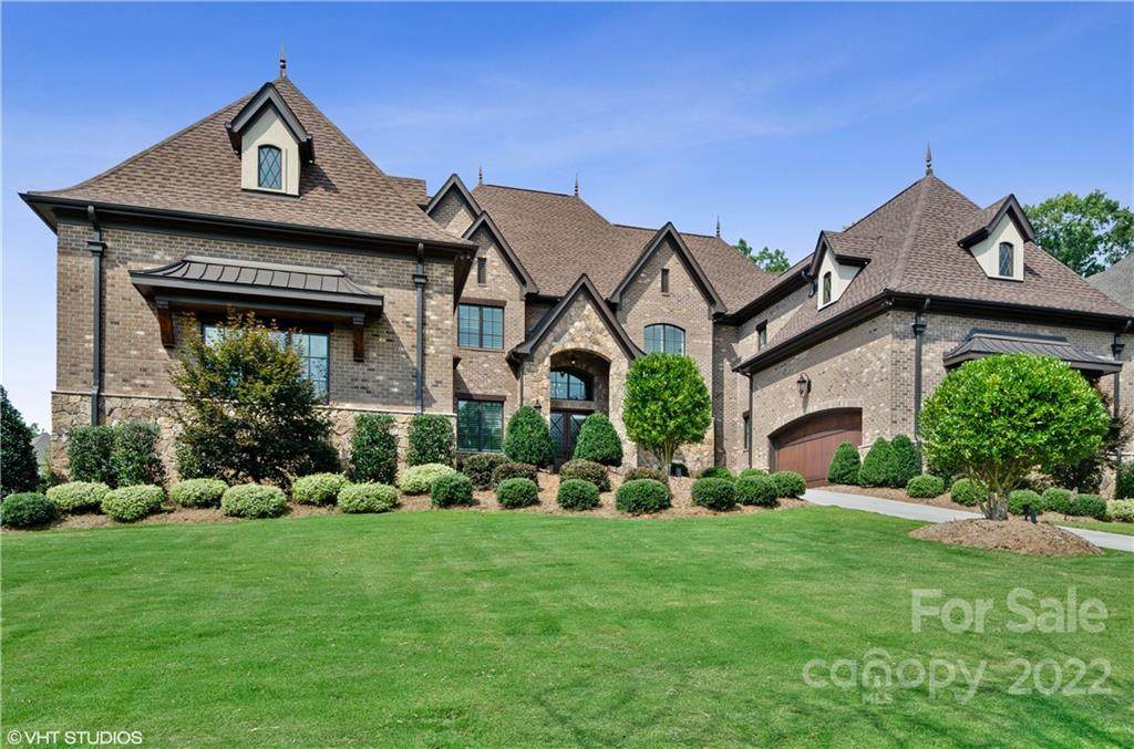 320 Skyecroft Way - Photo 1