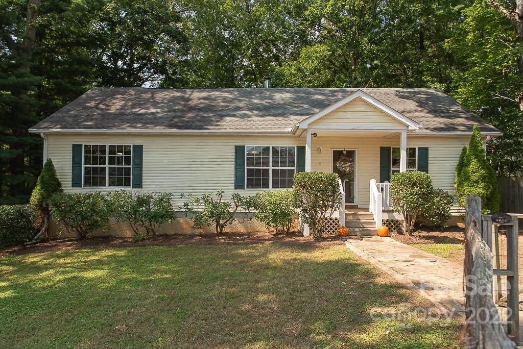 9 Oakcrest Drive - Photo 1