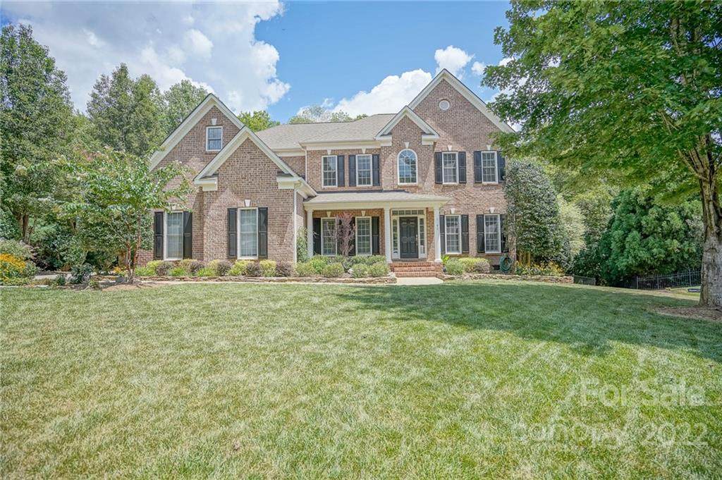 1341 Waynewood Drive - Photo 1