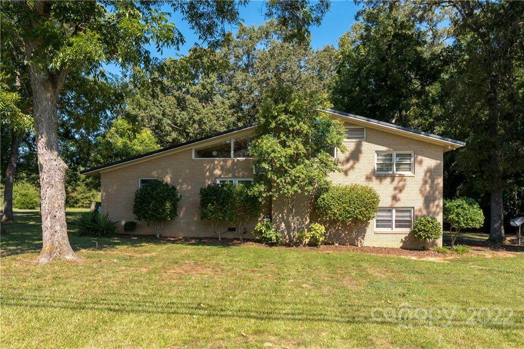 708 Main Street - Photo 1