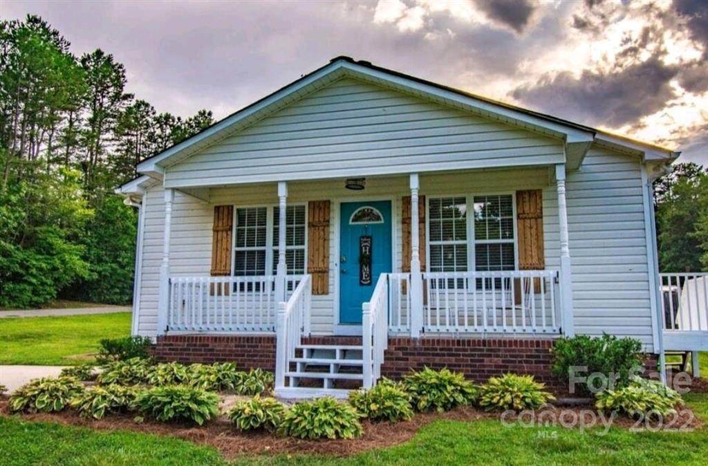 2551 Glenwood Street - Photo 1