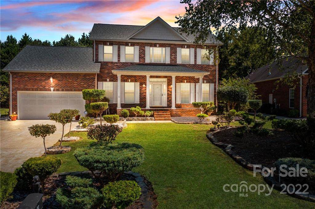 110 Overhill Drive - Photo 1