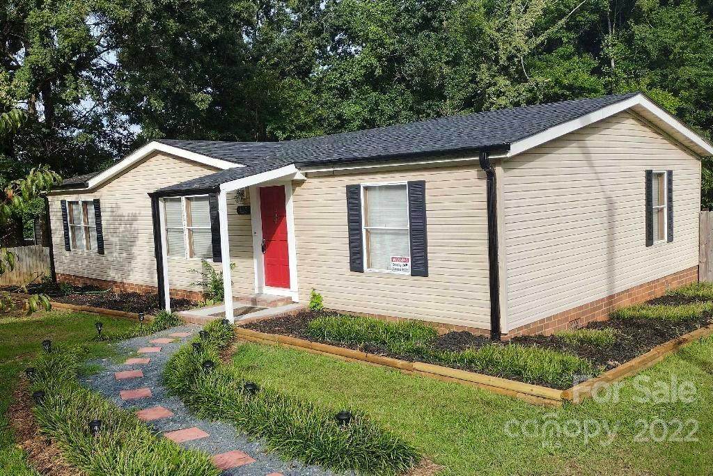 435 Freedom Drive - Photo 1
