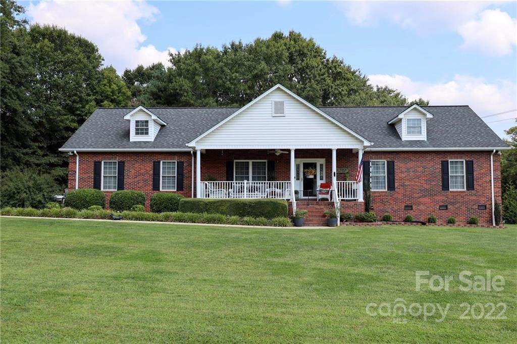 100 Austin Drive - Photo 1