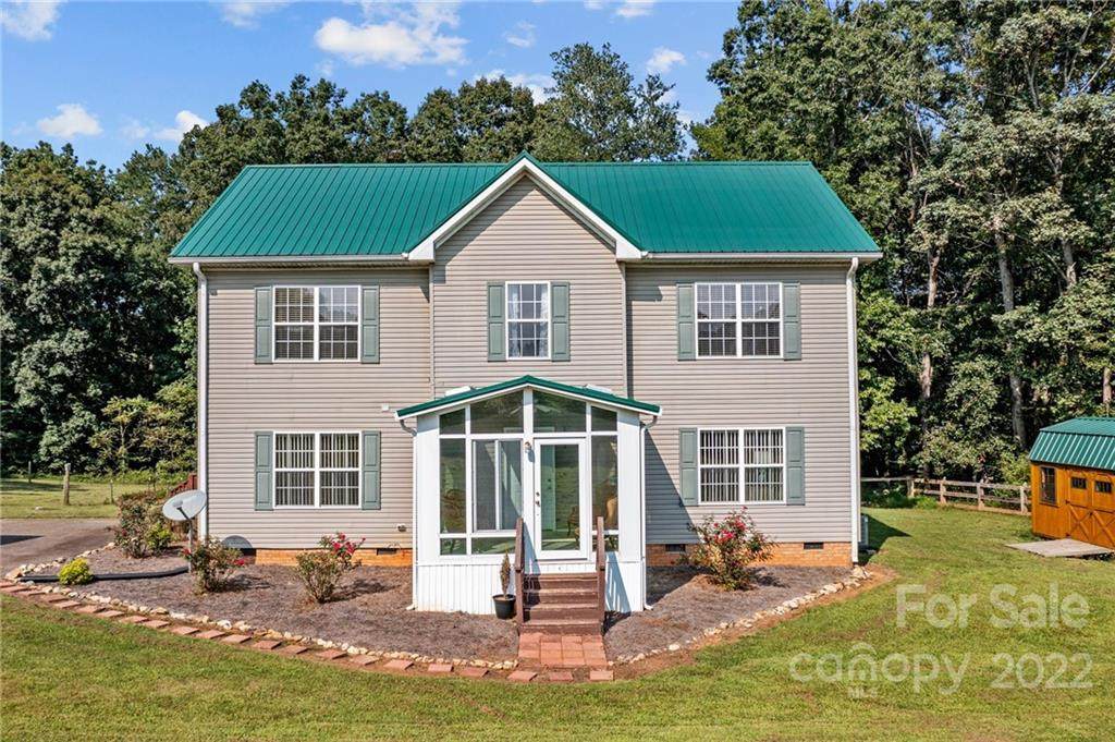 193 Redhawk Lane - Photo 1