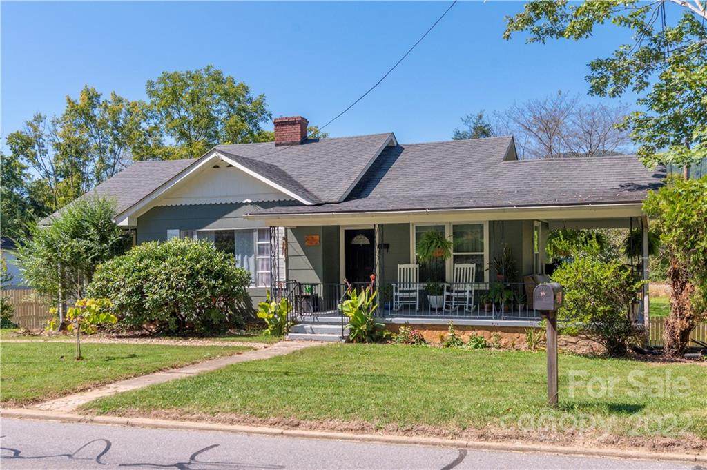 824 Brown Avenue - Photo 1