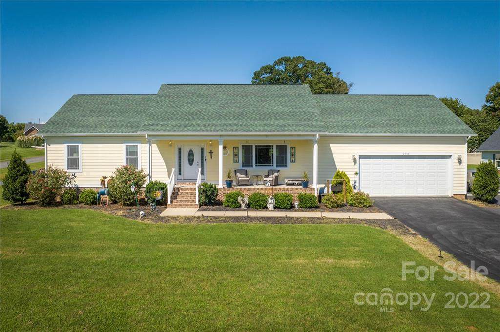 2740 Judea Drive - Photo 1