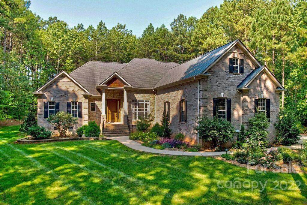 4605 River Hills Drive - Photo 1