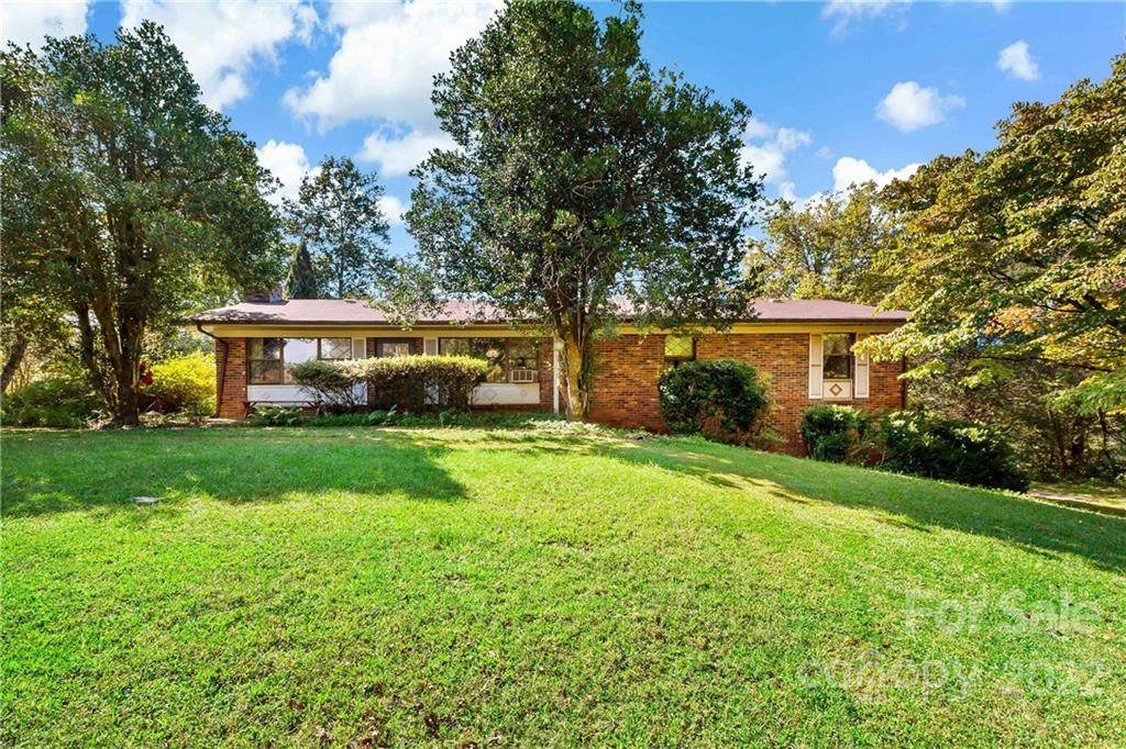 1558 Rockhouse Road - Photo 1