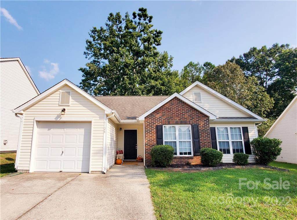 6128 Gatesville Lane - Photo 1
