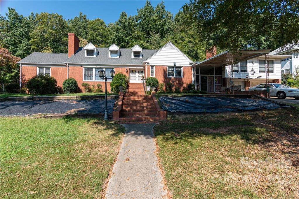 401 Inman Avenue - Photo 1