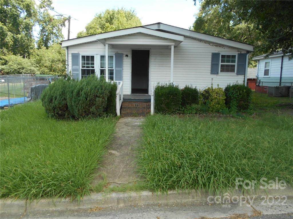 2614 Spencer Avenue - Photo 1