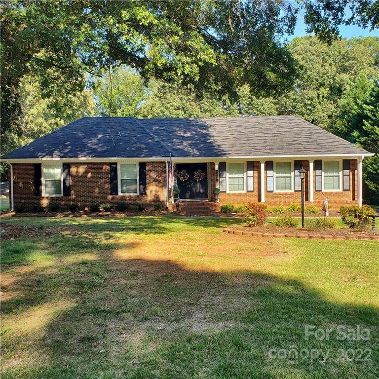 824 Applegate Court - Photo 1