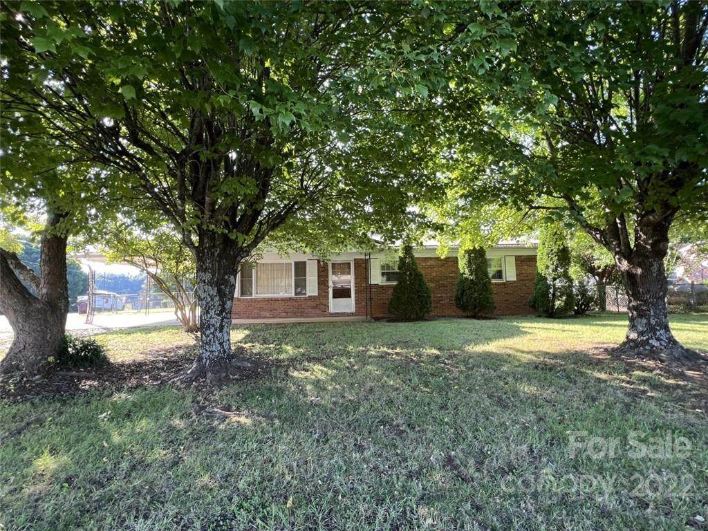 2182 White Pine Drive - Photo 1