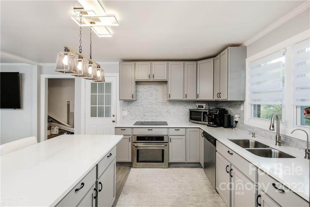 1524 Point Road - Photo 1