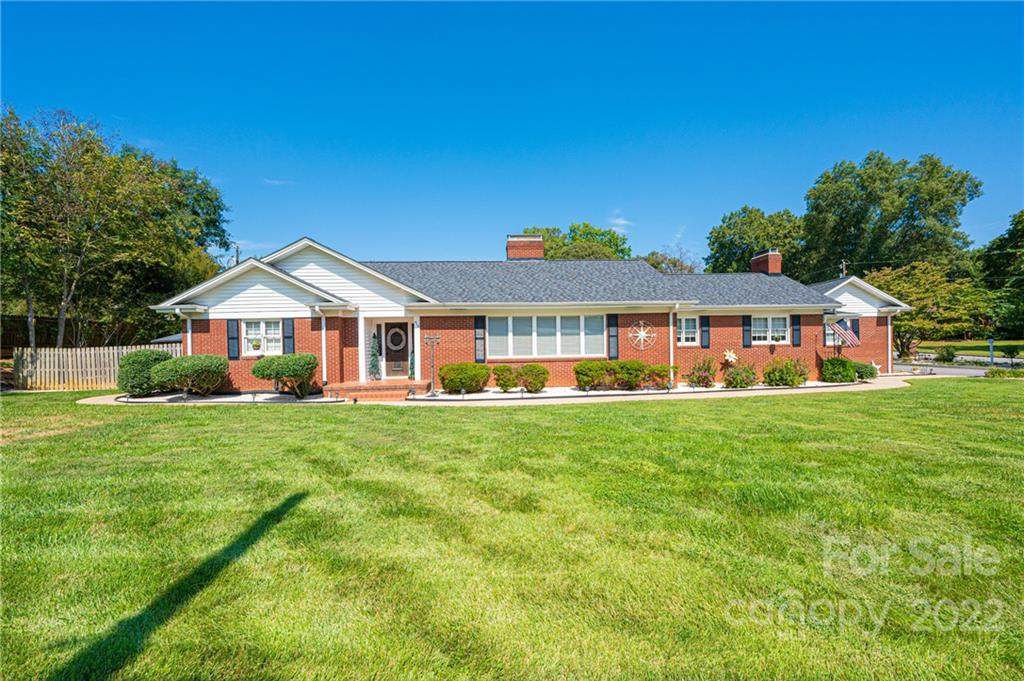 910 12th Avenue - Photo 1