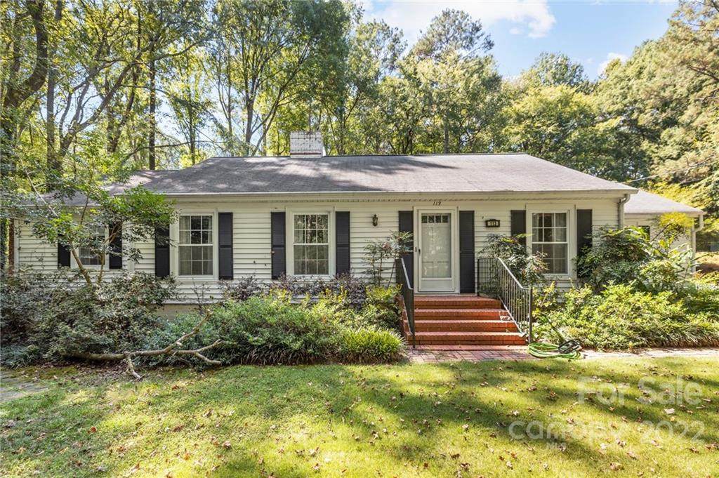 113 Sunset Drive - Photo 1