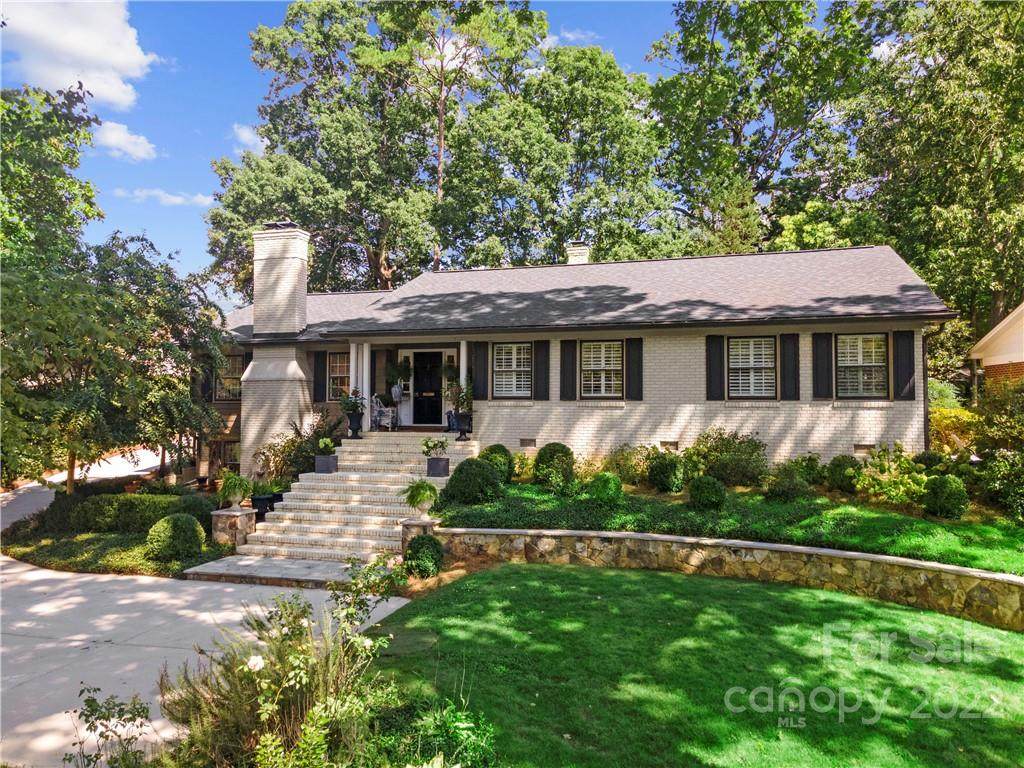 520 Meadowbrook Lane - Photo 1