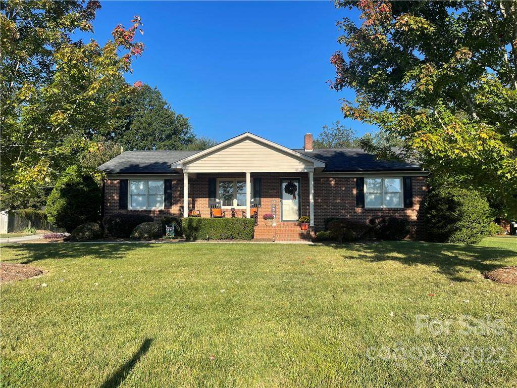 403 Jane Street - Photo 1