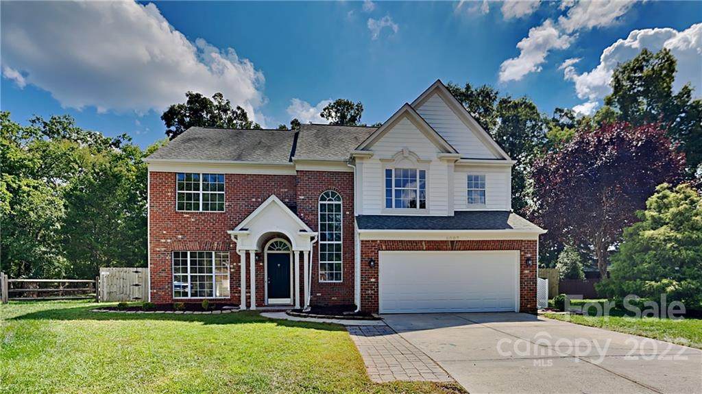 6007 Chinaberry Court - Photo 1