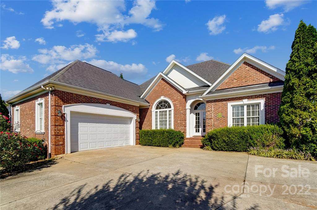 2903 Woodfield Lane - Photo 1