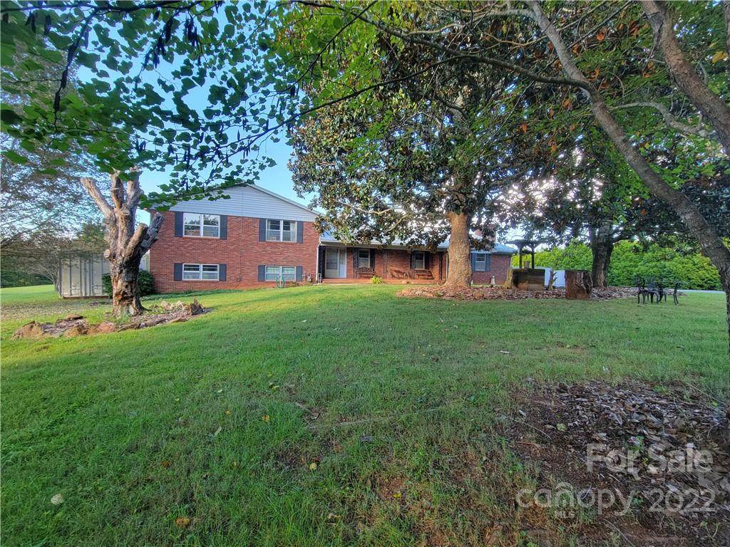 1461 Malcolm Boulevard - Photo 1