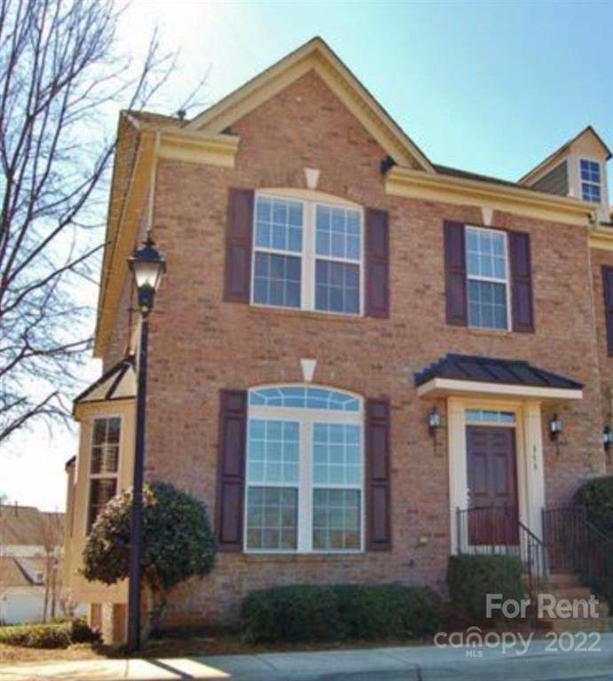 373 Armour Street - Photo 1