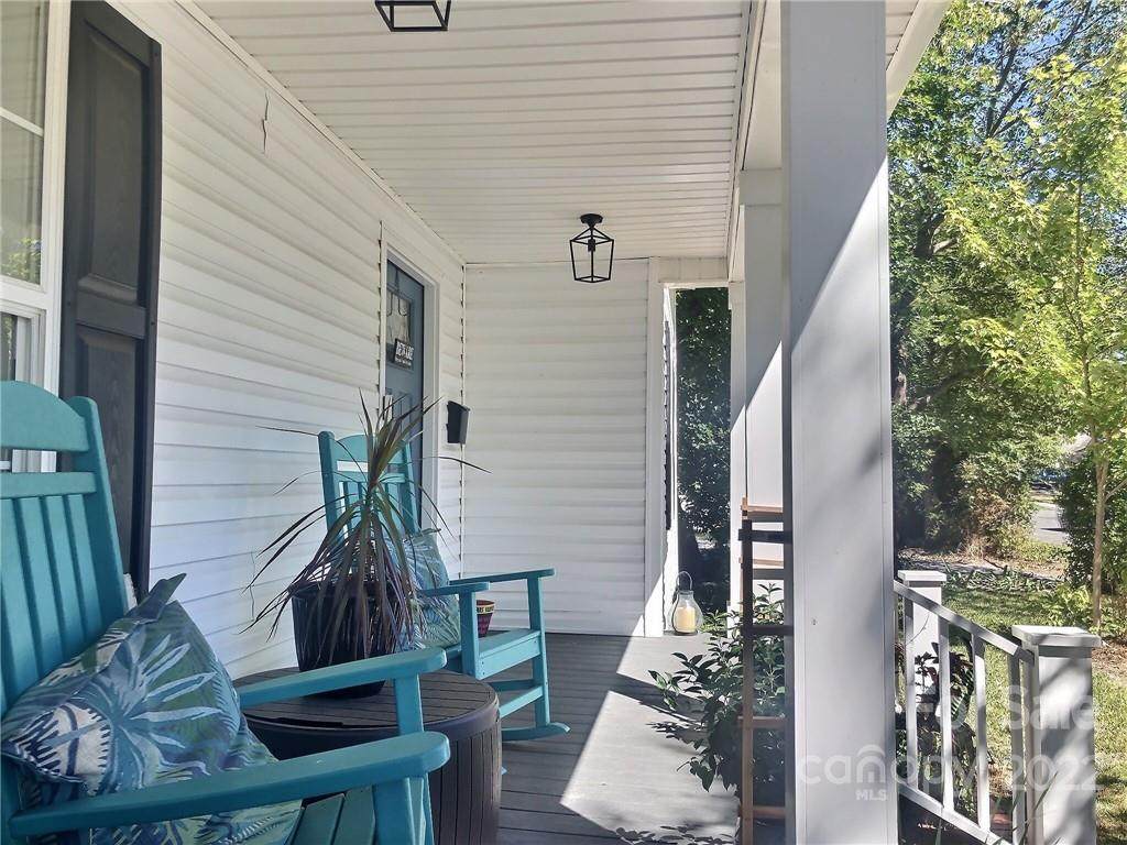 312 Spruce Street - Photo 1