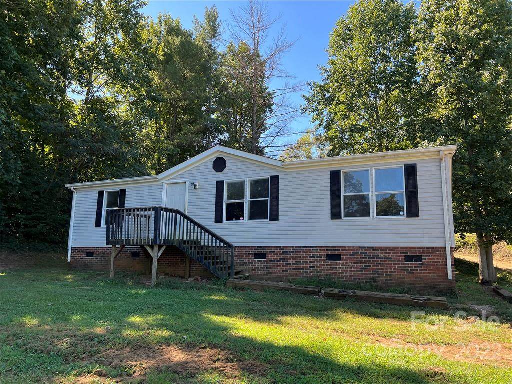 109 Dogwood Drive - Photo 1