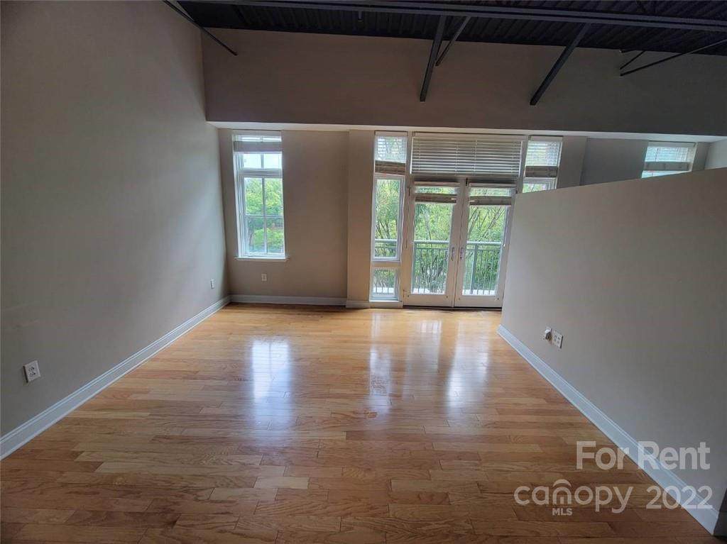 720 Governor Morrison Street - Photo 1